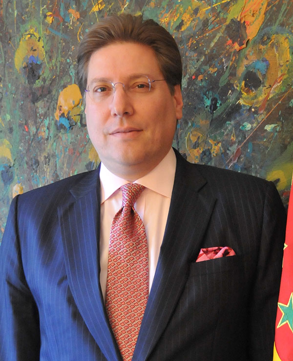 Christos Th. Vardikos - Attorney at law, Consul of the Commonwealth of Dominica